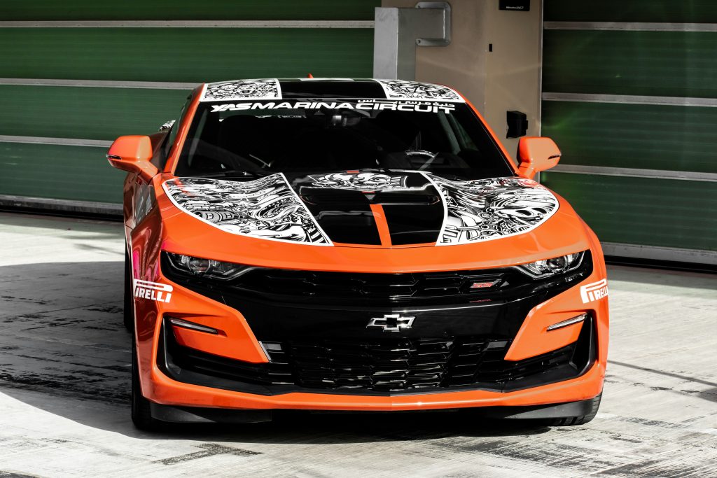 covering voiture orange