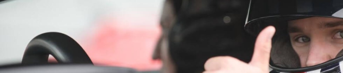 Expérience de pilotage automobile avec instructeur