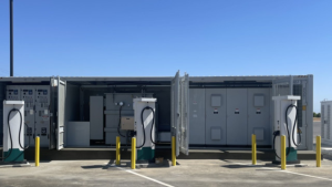 Station de recharge ultra rapide pour voiture électrique