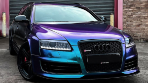 Covering caméléon bleu violet