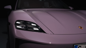 Porsche Taycan électrique tuning design élégant