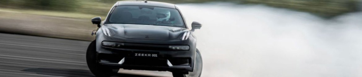 Drift en voiture électrique sur circuit