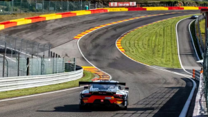 Courbe rapide voiture performance