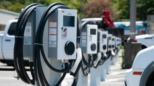 Réseau de bornes de recharge électrique rapide en France par région